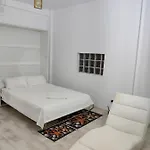 Sea View Alegna`s Penthouse Mamaia Apartament *